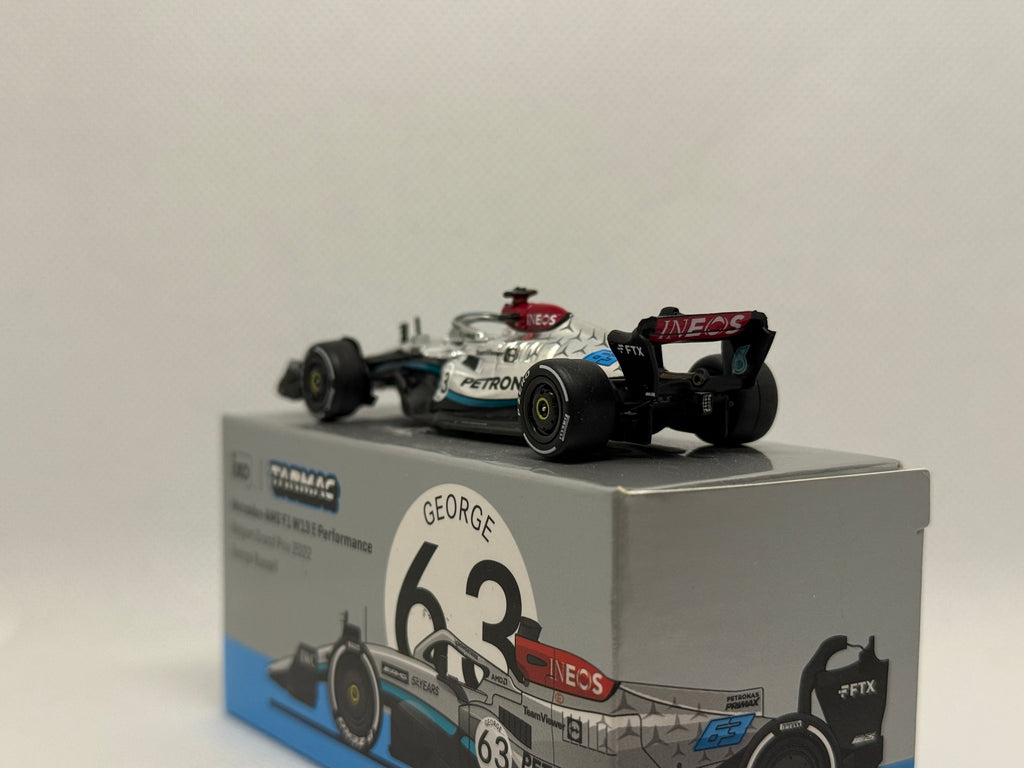 [Tarmac Works] Mercedes AMG F1 Car