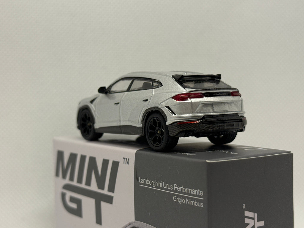[MINI GT] Lamborghini Urus Performante