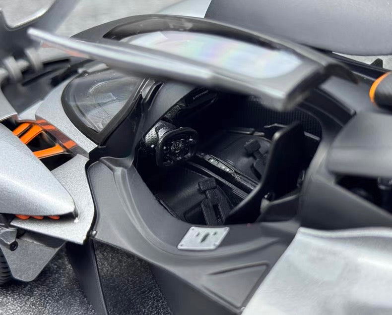 [Maisto] Aston Martin Valkyrie