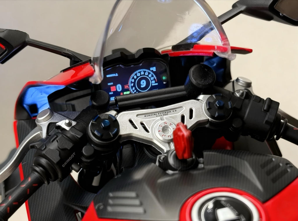 1:7 Ducati Panigale V4S