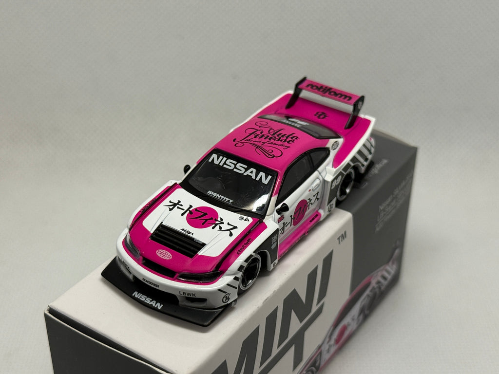 [MINI GT] Nissan Silvia S15 LB-Super Silhouette