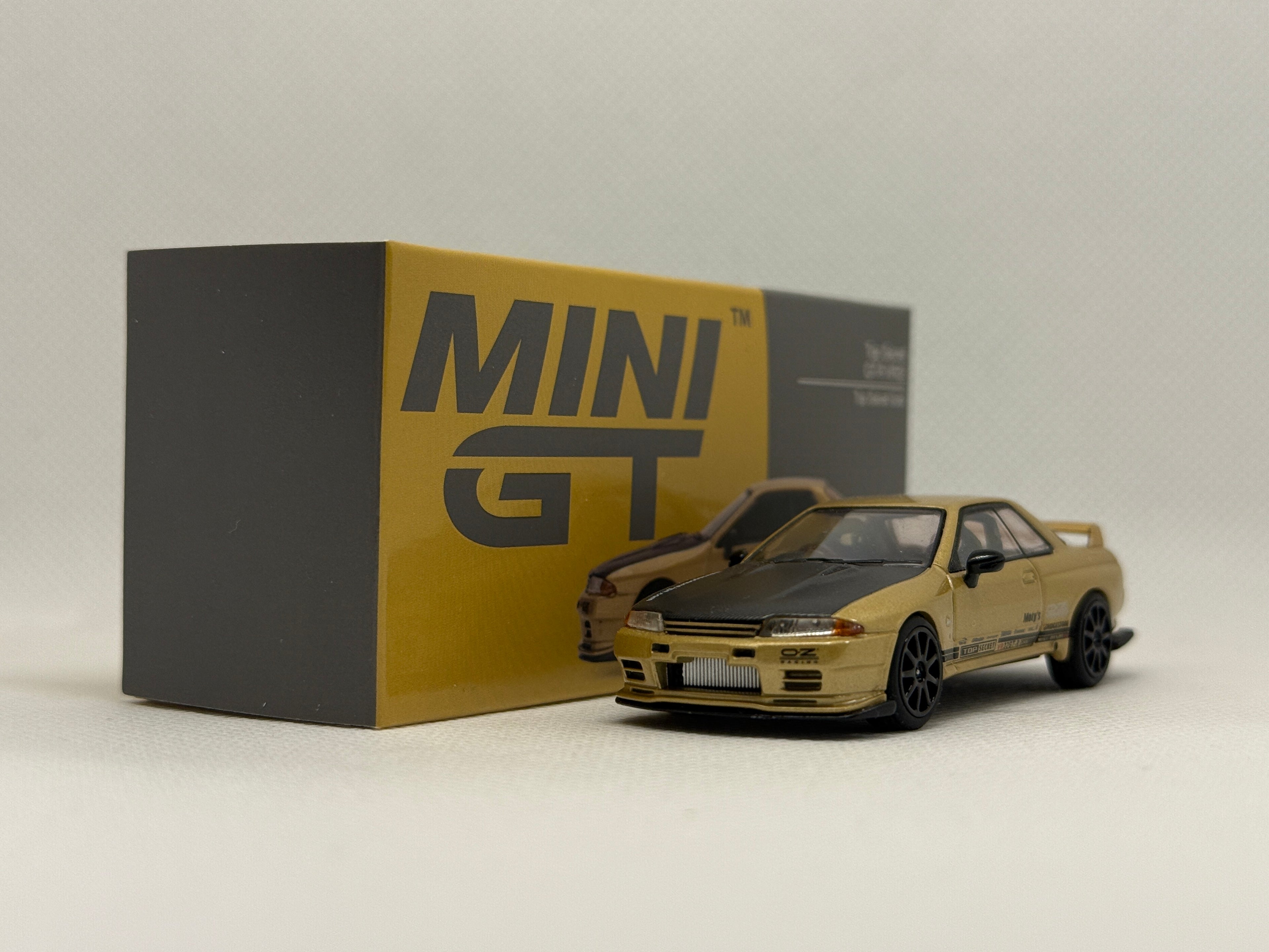 [MINI GT] Nissan Skyline GTR R32 Top Secret