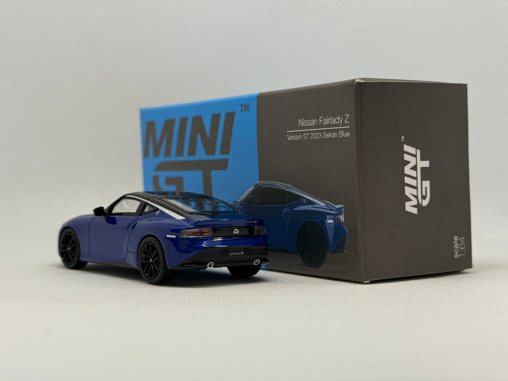 [MINI GT] Nissan Fairlady Z