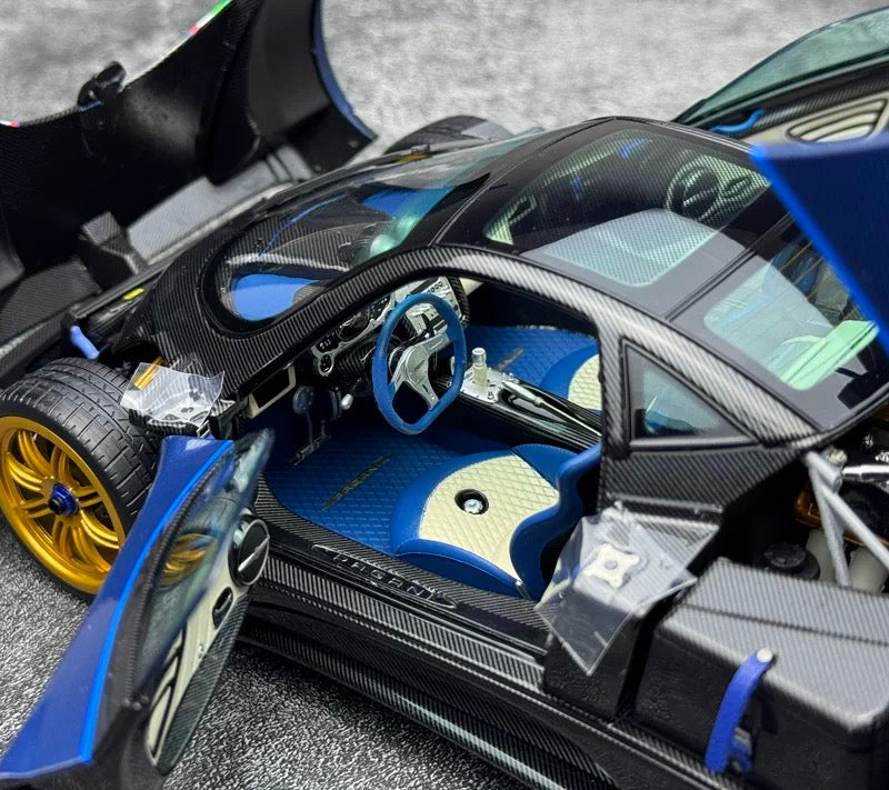 [Almost Real] Pagani Zonda Tricolore