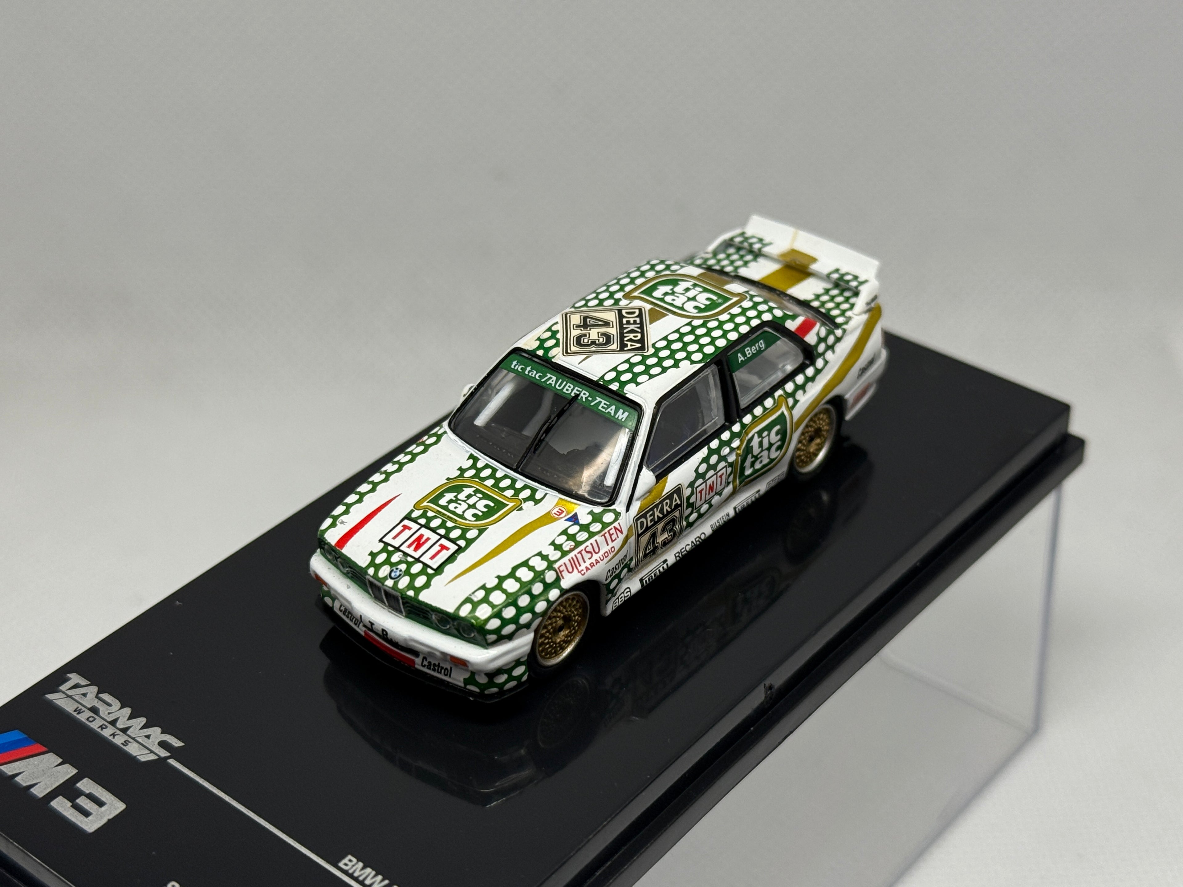 [Tarmac Works] BMW M3 DTM