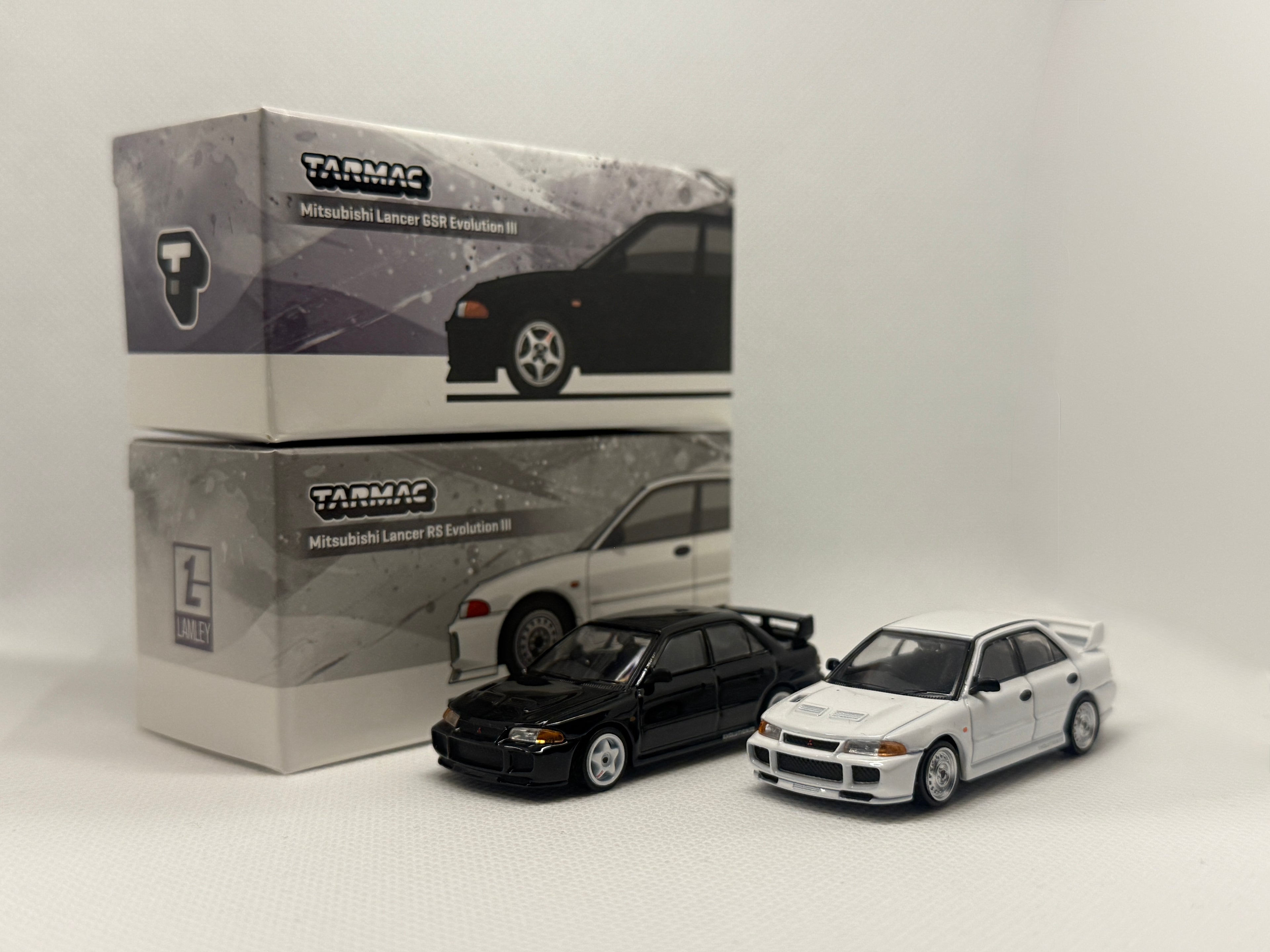 [Tarmac Works] Mitsubishi Lancer Evo 3